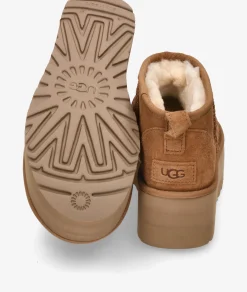Mujer UGG Botines CLASSIC ULTRA MINI PLATFORM en cuero