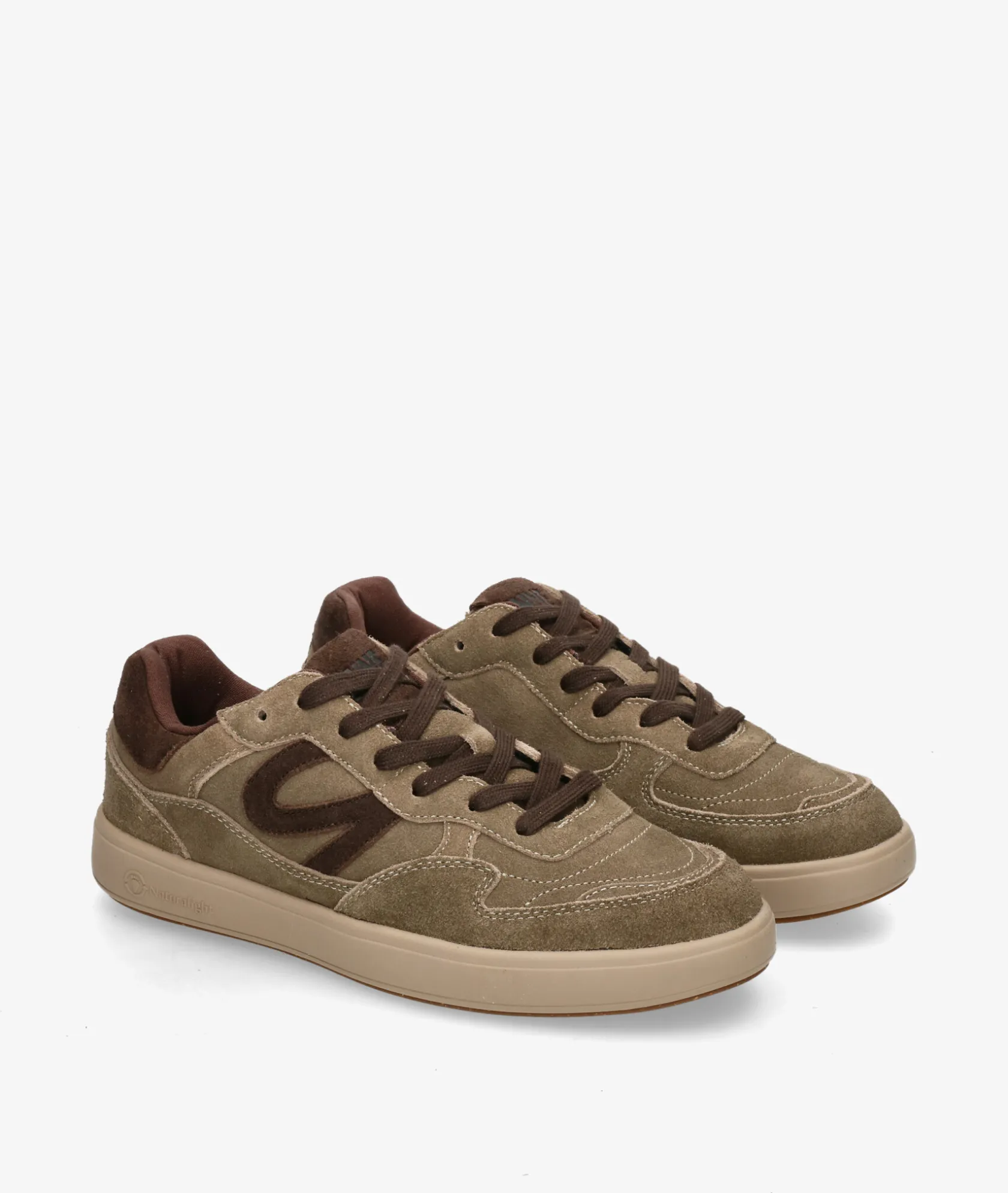 Hombre Natural World Deportivos 8456 en serraje taupe