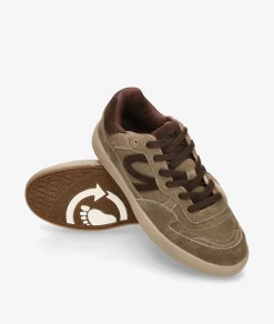 Hombre Natural World Deportivos 8456 en serraje taupe